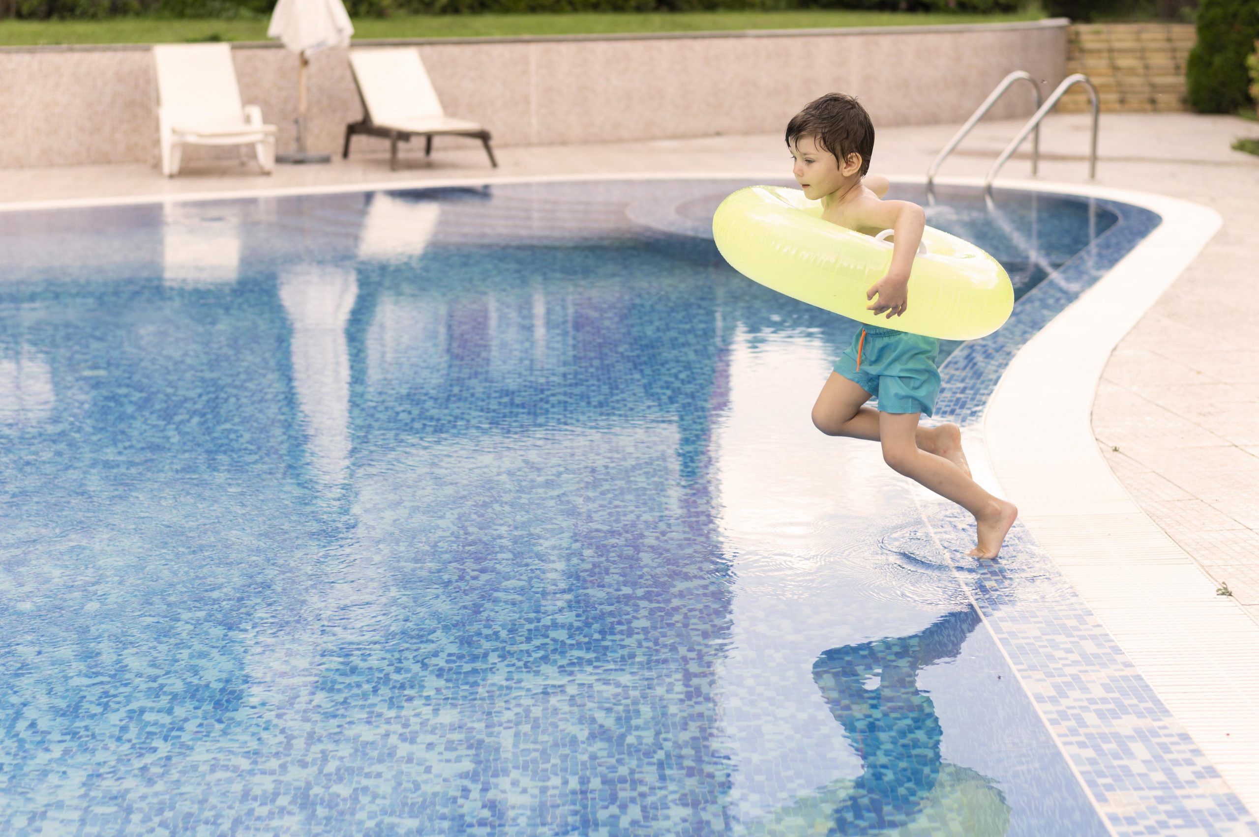 Choosing the Right Pool for Your Backyard